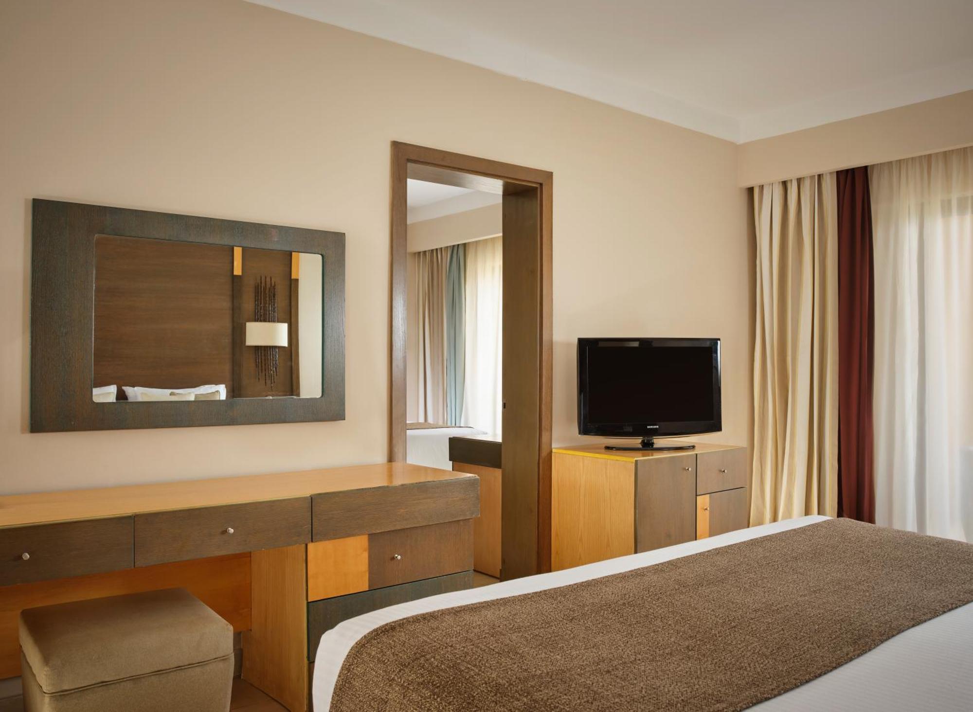 Coral Sea Aqua Club Resort Шарм ел-Шейх Стая снимка